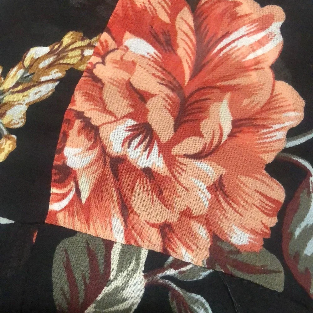 🌼live show item🌼 - Picture 1 of 1